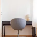 Minimalist Urban Escape - * ブダペスト