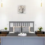 Minimalist Urban Escape -