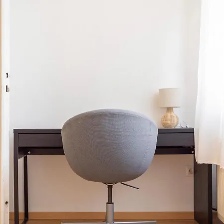 Luxe Minimalist Urban Escape - Apartamento
