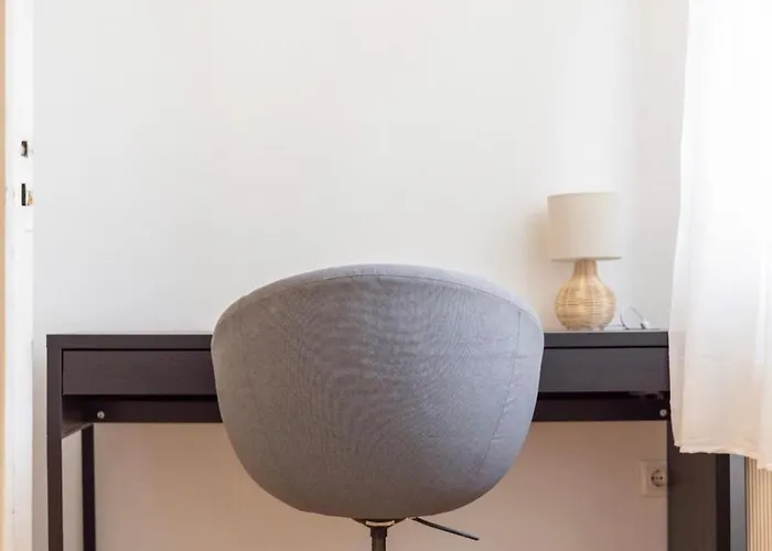 Luxe Minimalist Urban Escape - * 부다페스트