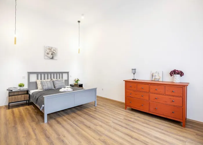 Appartement Luxe Minimalist Urban Escape - *