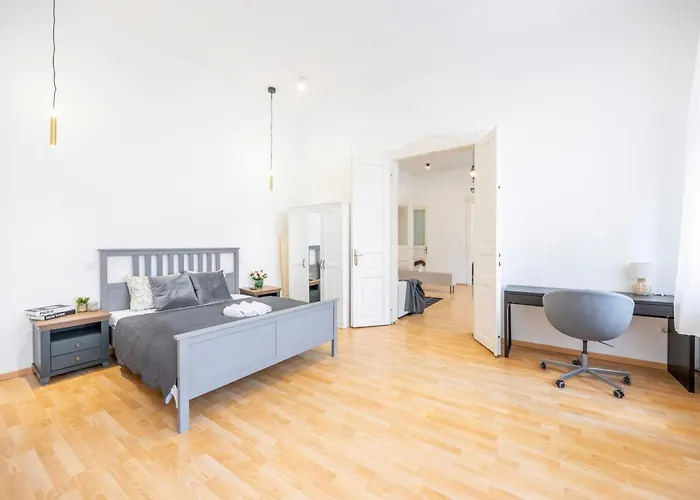 Luxe Minimalist Urban Escape - *